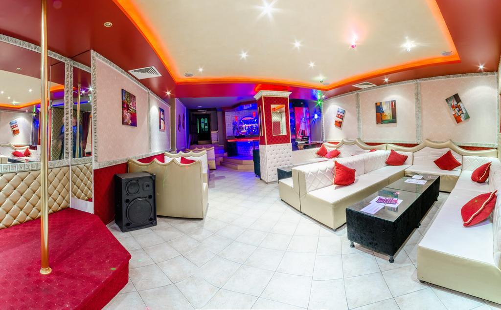 Hotel Cosmos Asenovgrad Buitenkant foto